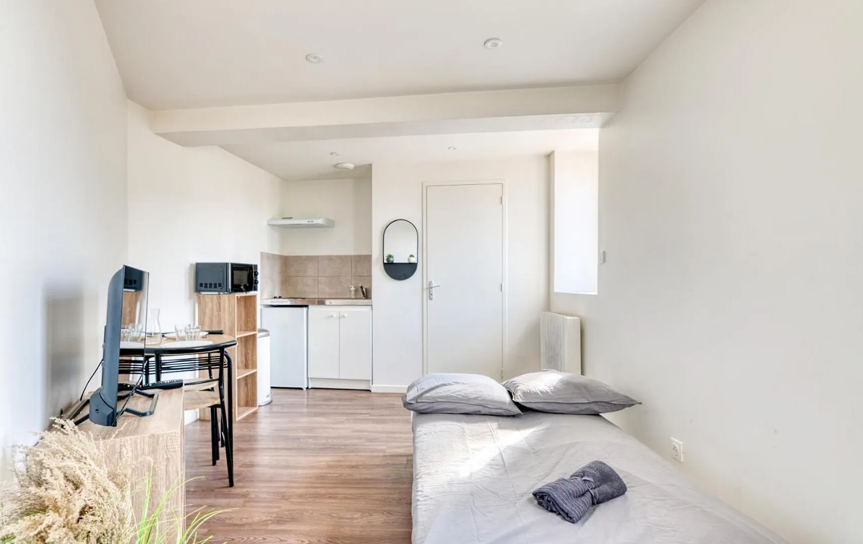 Apartman Paisible Studio- Cnpe Centrale Du Bugey Loyettes